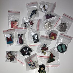 Disney pins